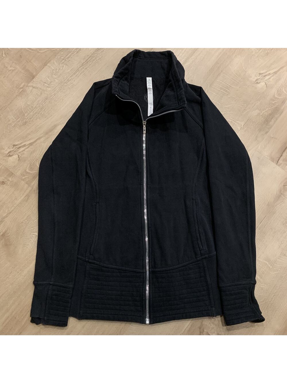 Lululemon Radiant II Jacket Women's 10 Black Full Zip High Neck Activewear